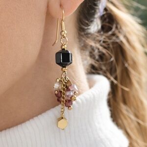 NEW MAGNETIC HEALING Gold and Black Dangle Earrings